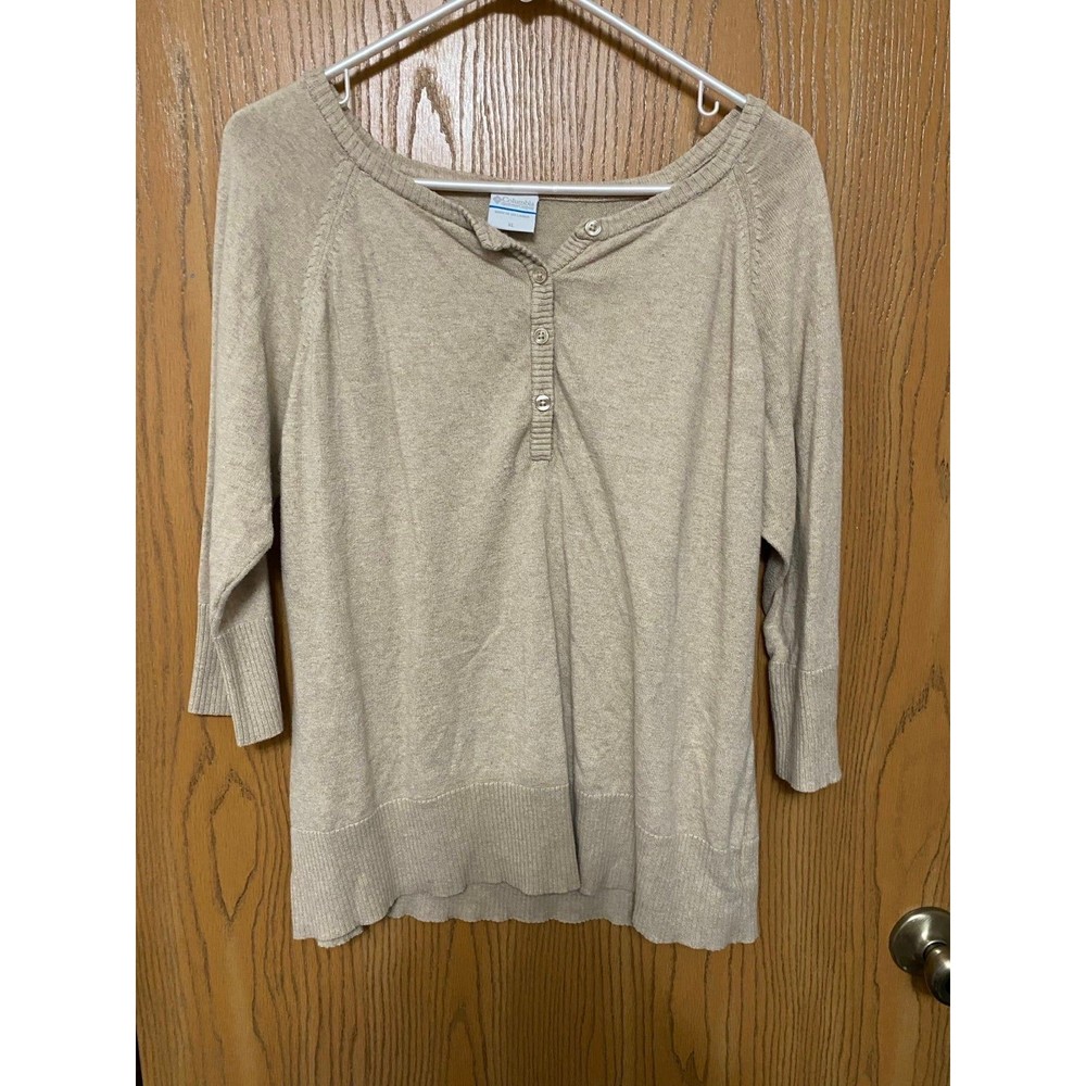 Womens Columbia long sleeve shirt